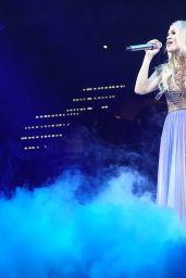 Carrie Underwood - Performs at the MGM Grand Garden Arena in Las Vegas 05/11/2019