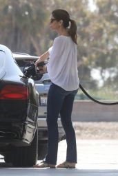 Cindy Crawford - Getting Gas in Malibu 05/28/2019