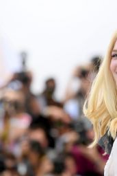 Elle Fanning - Jury photocall at the Cannes Film Festival