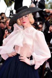 Elle Fanning - "Once Upon a Time in Hollywood" Red Carpet at Cannes Film Festival