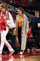Emilia Clarke - Golden State Warriors vs Houston Rockets 05/10/2019