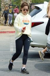 Emilia Clarke in Tights - Goes for a Hike in Los Angeles 05/02/2019