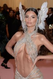 Emily Ratajkowskis Met Gala Gown Is Just About as Naked 