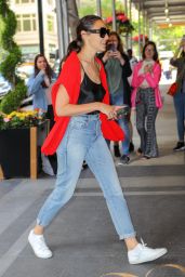 Gal Gadot - Arriving at The Carlyle Hotel in NYC 05/06/2019