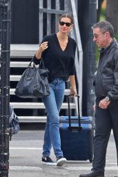 Gisele Bundchen and Tom Brady - Catch a Helicopter Out of NYC 05/07/2019