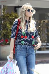 Heidi Klum Street Style - Shopping in Beverly Hills 05/01/2019