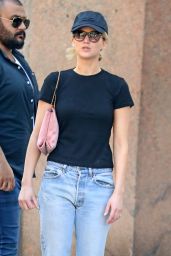 Jennifer Lawrence - Apartment Hunting in NYC 05/15/2019