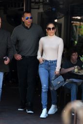 Jennifer Lopez in Tight Jeans - Out for Lunch in Miami 05/29/2019