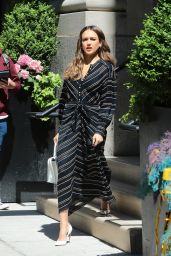 Jessica Alba - Outside Buzzfeed in New York 05/15/2019