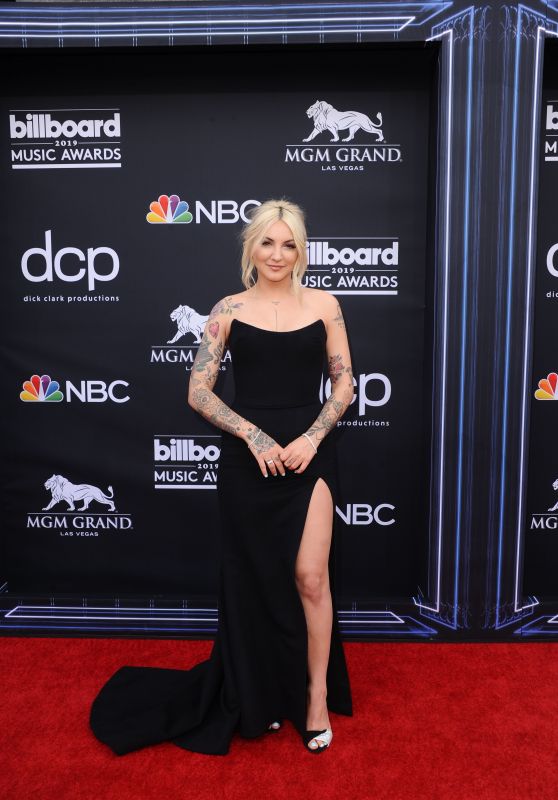 Julia Michaels – 2019 Billboard Music Awards