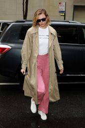 Karlie Kloss Casual Style - Out in New York City 05/05/2019