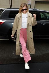 Karlie Kloss Casual Style - Out in New York City 05/05/2019