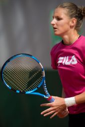 Karolina Pliskova – Practises During the Roland Garros in Paris 05/24/2019
