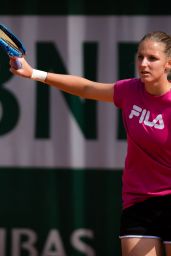 Karolina Pliskova – Practises During the Roland Garros in Paris 05/24/2019