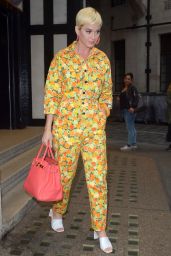 Katy Perry Street Fashion - London 05/01/2019