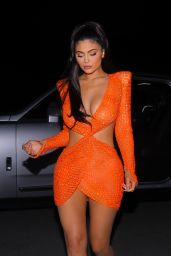 Kylie Jenner - Out to Dinner in LA 05/26/2019