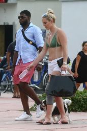Lindsey Vonn in Green Bikini at Pool Party in Miami 05/05/2019