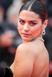 Lorenza Izzo – “Once Upon a Time in Hollywood” Red Carpet at Cannes Film Festival
