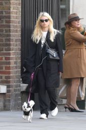 Lottie Moss - Walking Her Dog in London 05/07/2019
