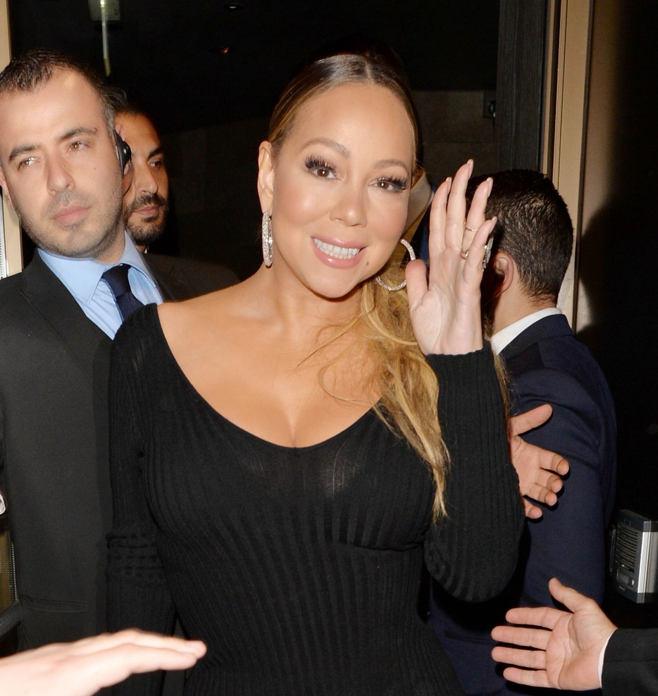 Mariah Carey - Novikov Restaurant in Mayfair 05/27/2019 • CelebMafia