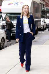 Olivia Wilde - Arrives at BuzzFeed Studios in NYC 05/23/2019