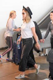 Olivia Wilde - LAX Airport in Los Angeles 05/28/2019