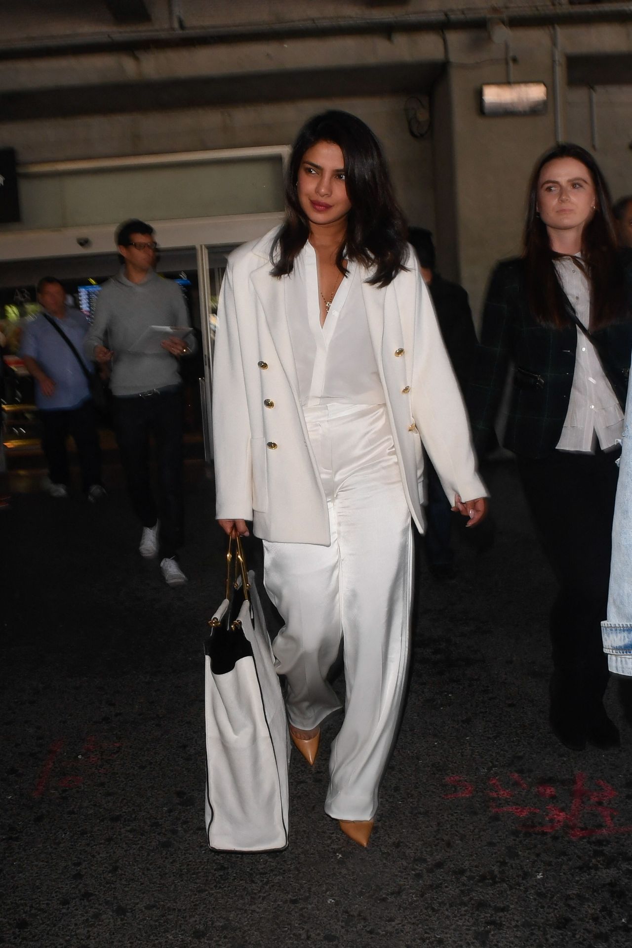 Priyanka Chopra - Arrives at Nice Airport 05/16/2019 • CelebMafia