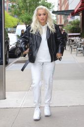 Rita Ora - Out in NYC 05/09/2019