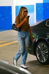 Sofia Richie - Leaving a Medical Building in Beverly Hills 05/21/2019