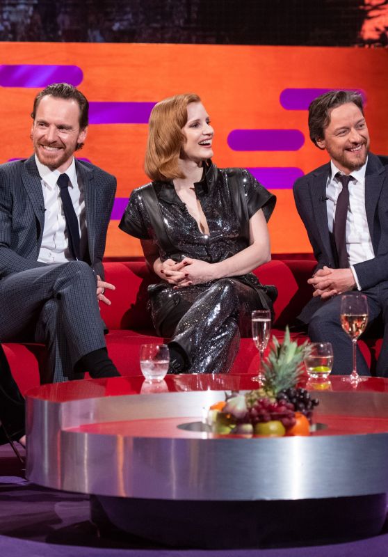 Taylor Swift, Sophie Turner and Jessica Chastain - Graham Norton Show ...