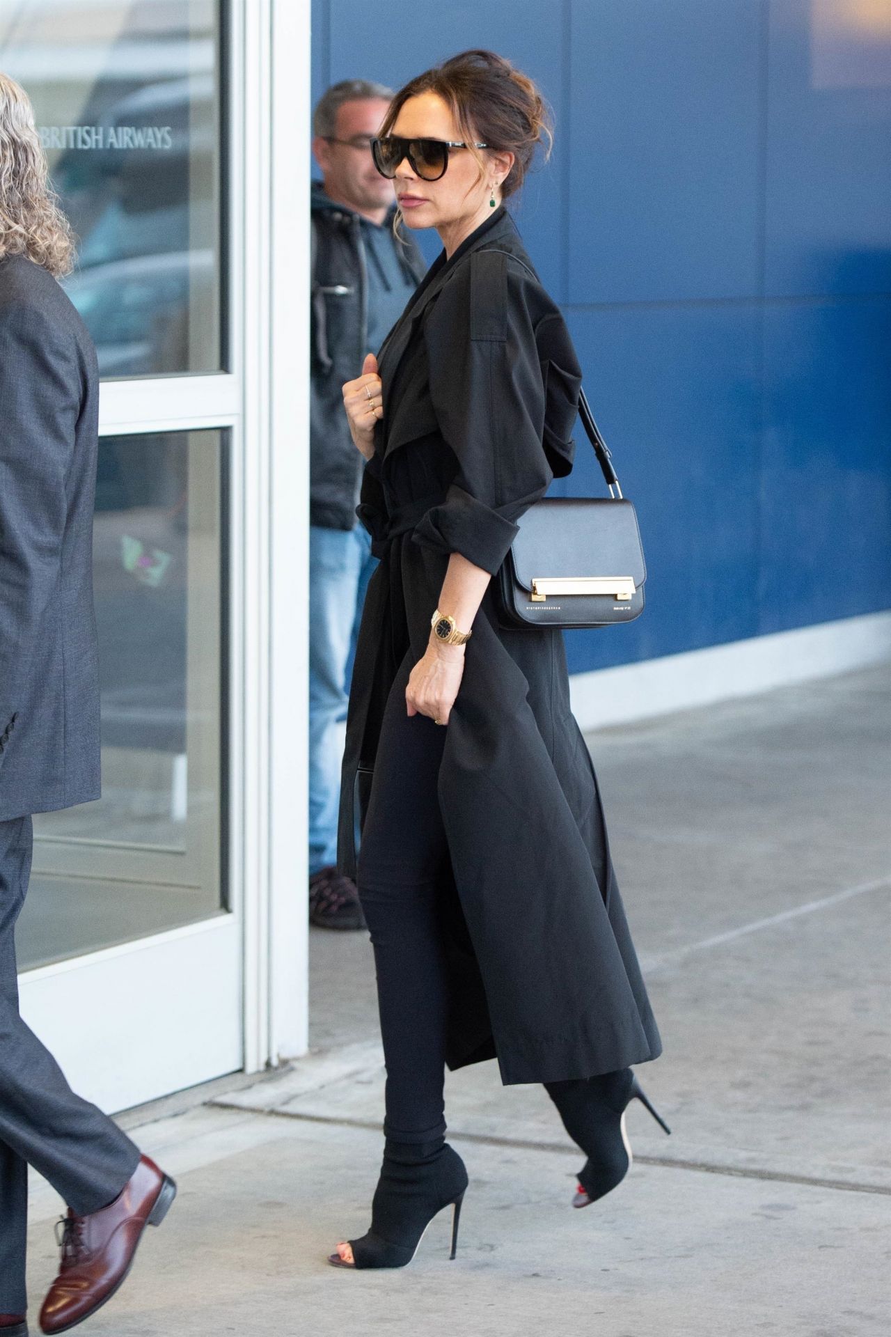 Victoria Beckham - JFK Airport in NYC 05/11/2019 • CelebMafia