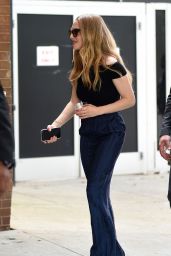 Amanda Seyfried Casual Style - Midtown in New York City 06/22/2019