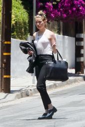 Amber Heard Street Style - Outside Her House in LA 06/09/2019