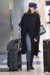 Anne Hathaway at JFK Airport in NYC 06/12/2019