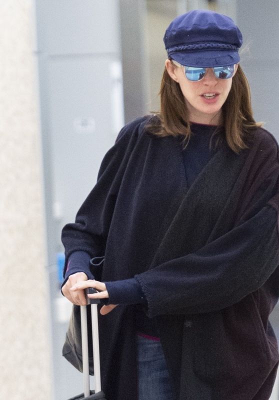 Anne Hathaway at JFK Airport in NYC 06/12/2019