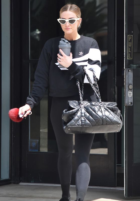 Ashlee Simpson - Leaving the Gym in LA 06/05/2019
