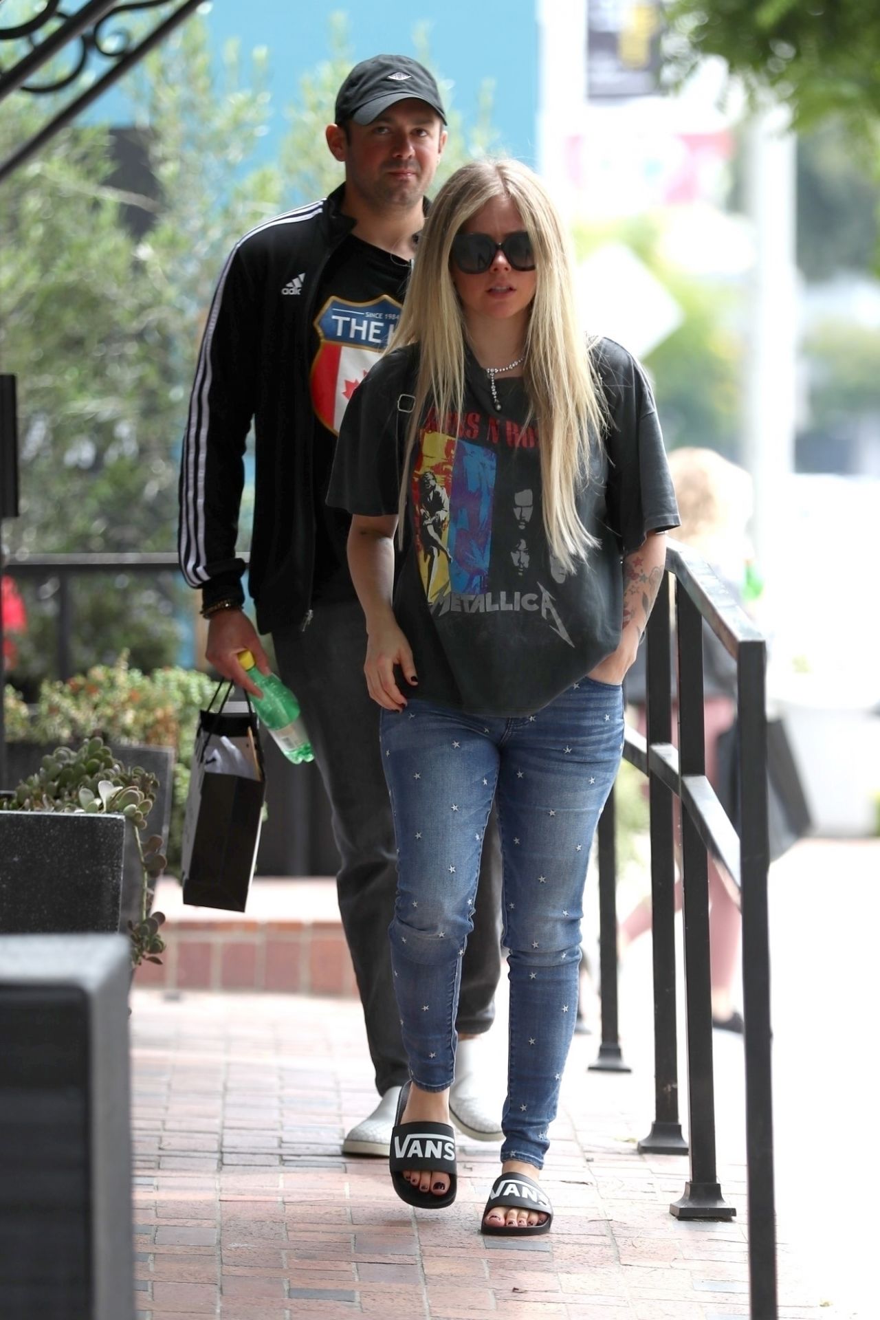 Avril Lavigne - Shopping at Couture Kids in West Hollywood ...