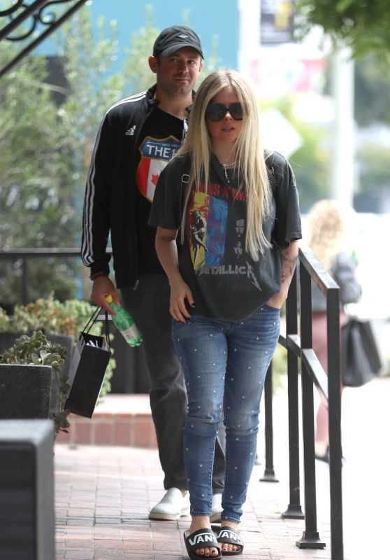 Avril Lavigne - Shopping at Couture Kids in West Hollywood 06/15/2019