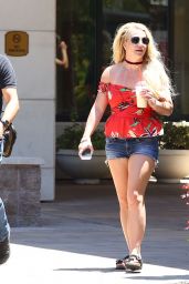 Britney Spears in Jeans Shorts - Shopping in Thousand Oaks 06/28/2019