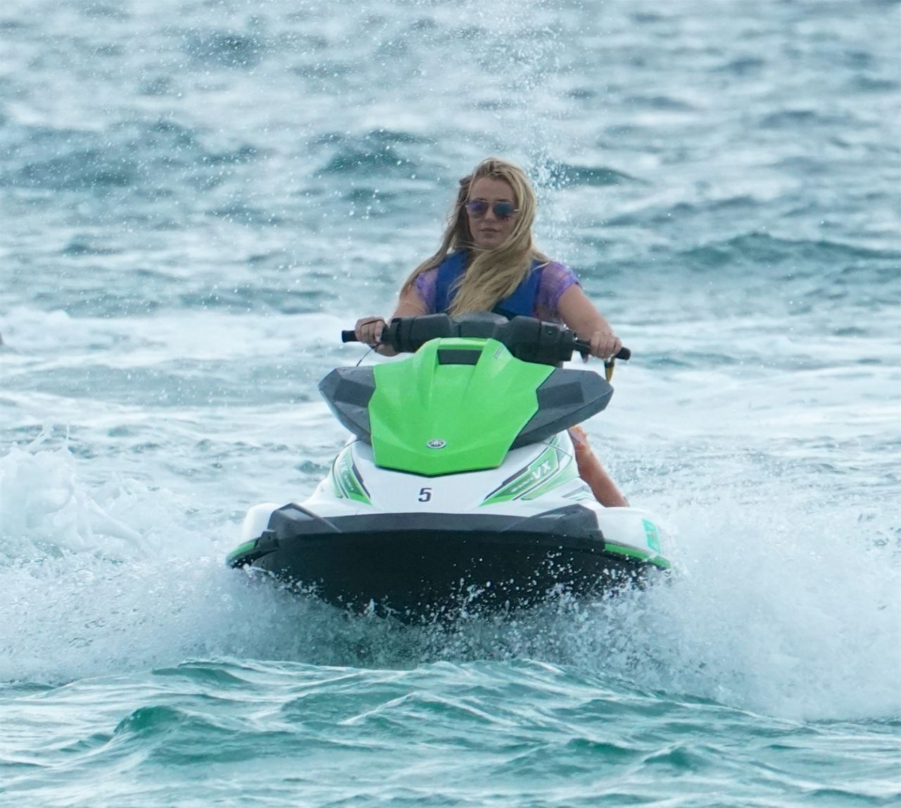 https://celebmafia.com/wp-content/uploads/2019/06/britney-spears-on-the-beach-in-miami-06-09-2019-0.jpg