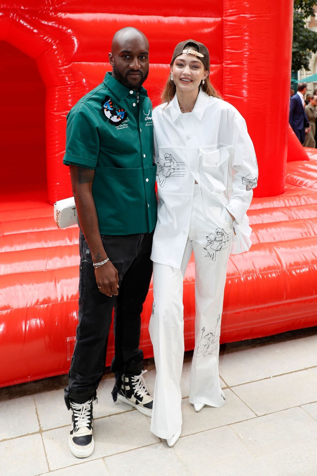 Gigi Hadid au défilé Louis Vuitton Homme printemps-été 2020