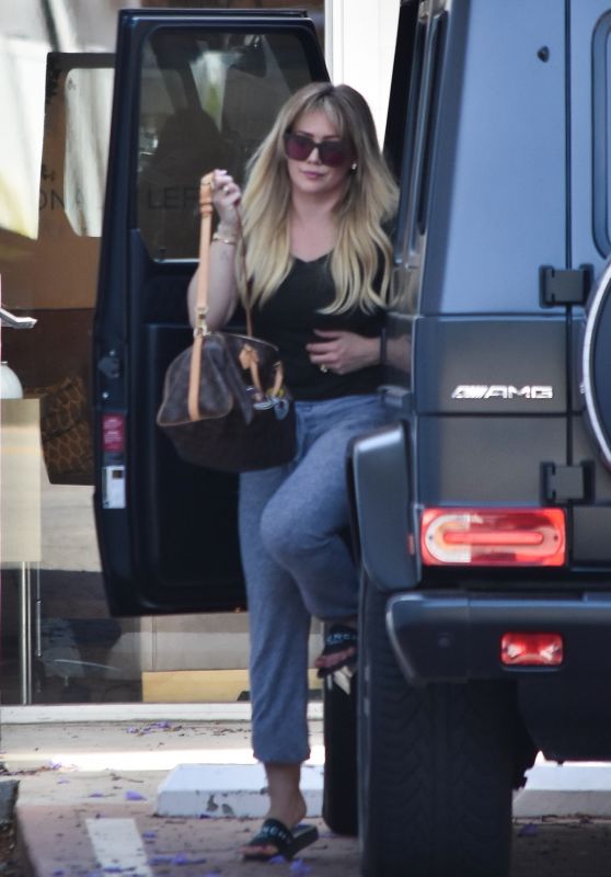 Hilary Duff - Out in LA 06/05/2019