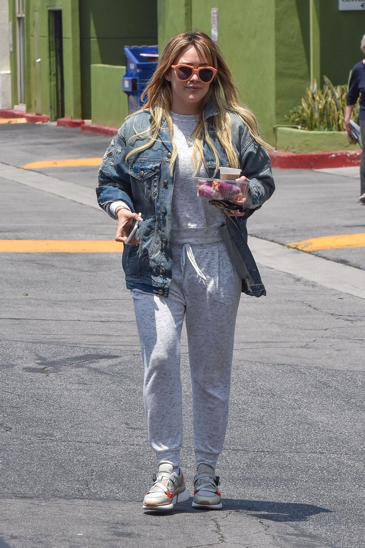 Hilary Duff Studio City November 26, 2019 – Star Style