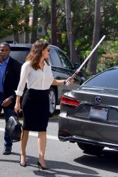 Jennifer Garner Wields a Lightsaber on Her Way to Church in Brentwood 06/09/2019