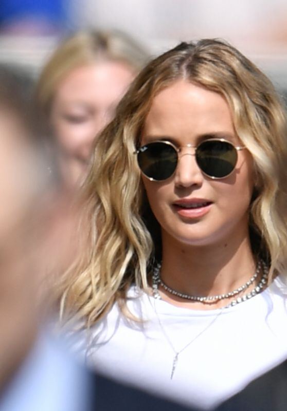 Jennifer Lawrence - Arriving at Jimmy Kimmel Studios 06/04/2019