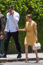 Jennifer Lopez - Arriving at Her Children