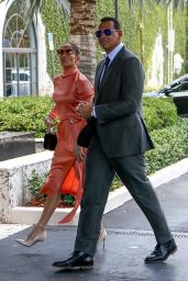 Jennifer Lopez Arriving on a Privete Jet in Miami 06/05/2019