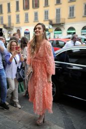Jessica Alba - Arrives at Douglas Perfumery in Milan 06/20/2019