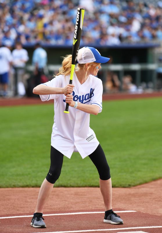 Katherine McNamara - Big Slick 2019 Softball Game in Kansas City