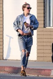 Kristen Stewart in Ripped Jeans - Out in LA 06/04/2019